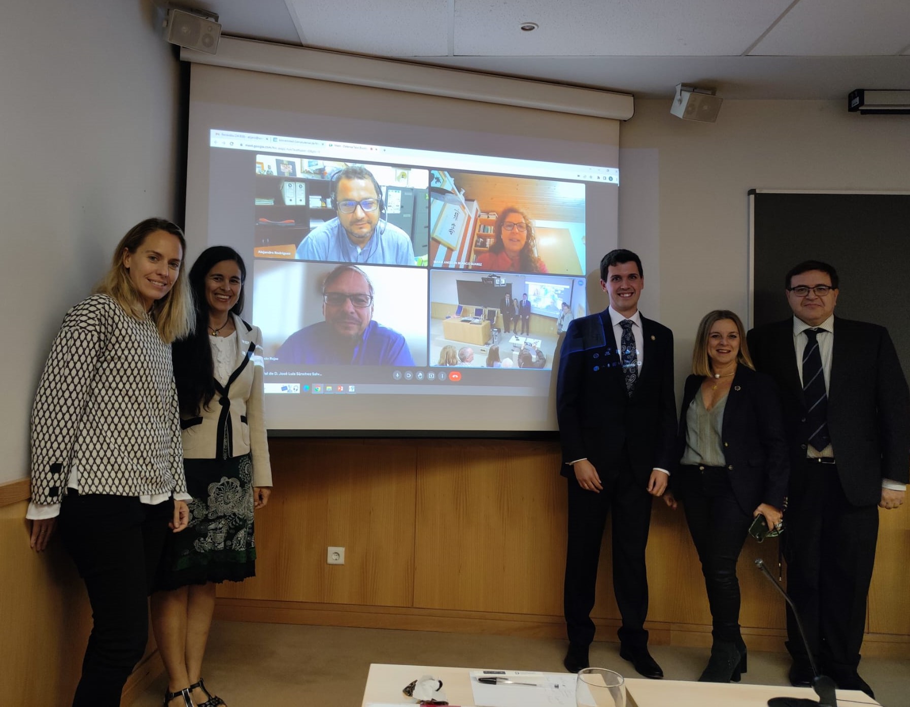 José Luis Sánchez Salvador defiende su Tesis Doctoral titulada “Sustainable production of cellulose nanofibrils in paper industry/Producción sostenible de celulosa nanofibrilada en la industria papelera”.